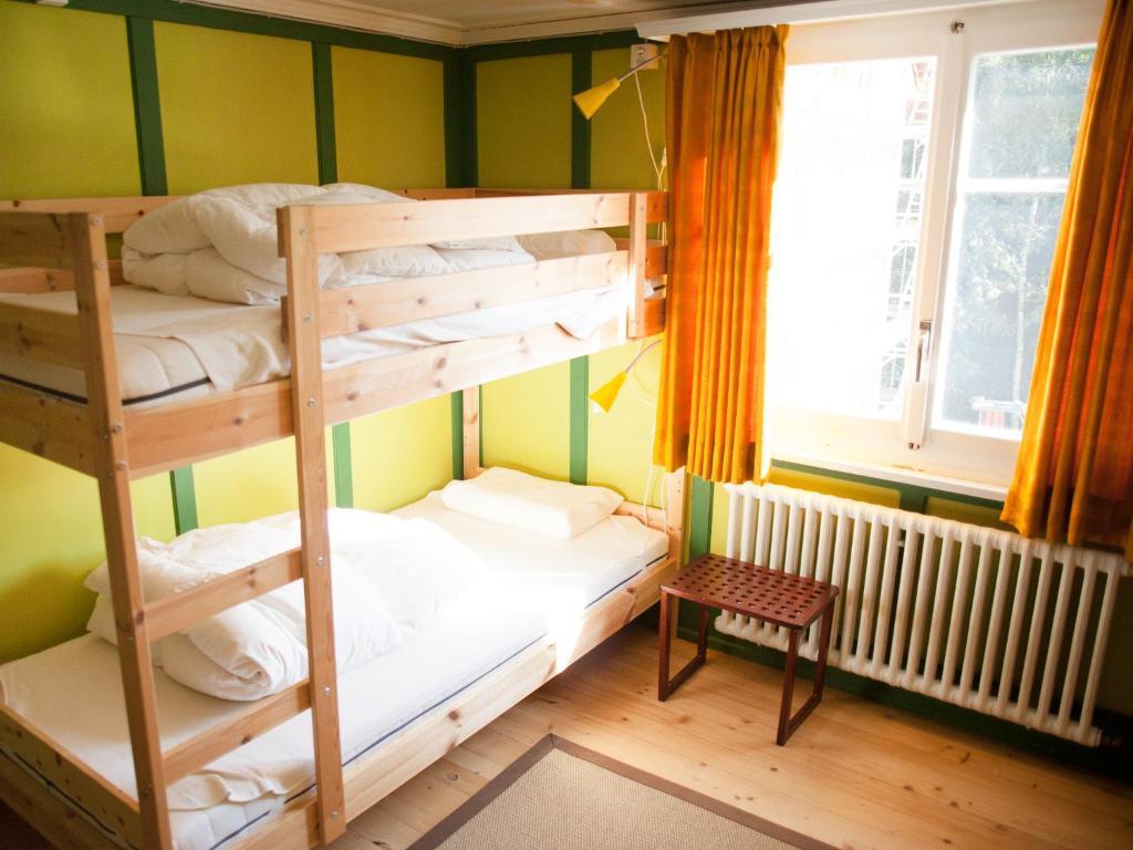 Nangijala Hostel Disentis Room photo